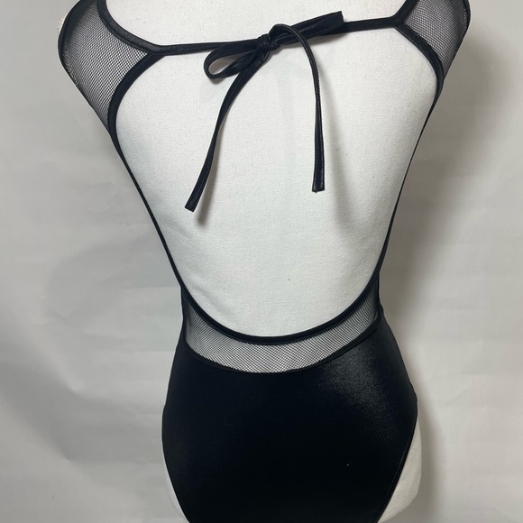 Blackmilk sweat heart mesh fish neck high neck open back bodysuit - Picture 3 of 9